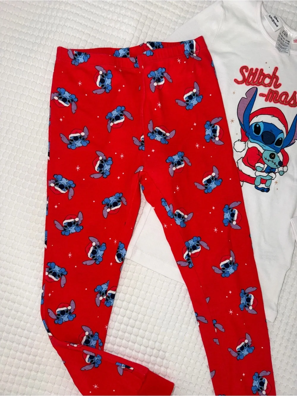 Disney Stitch-Print Kids Christmas Pajama Set - Red & White